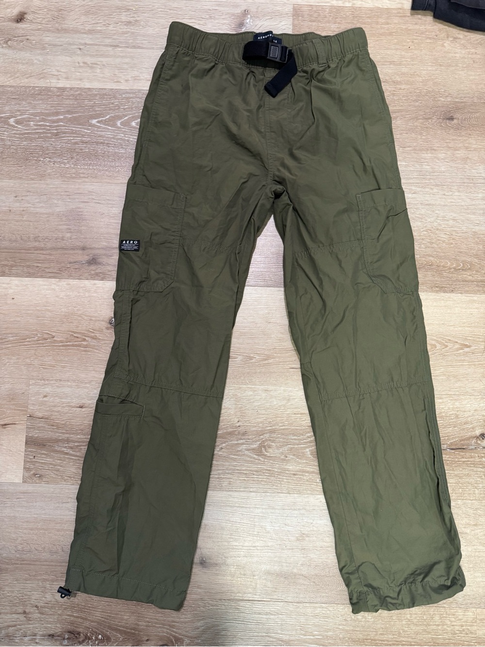 Aeropostale Men's Olive Cargo Pants with Utility Pockets